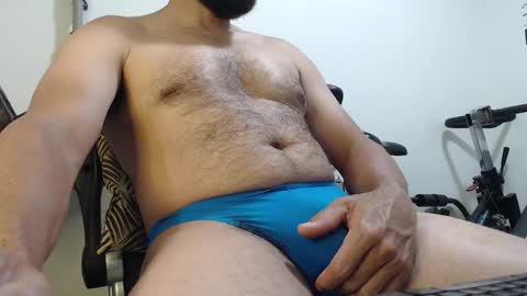 Snapshot of antony_36 chatting on February 14, 2:41 am antony online show from February 14, 2:41 am