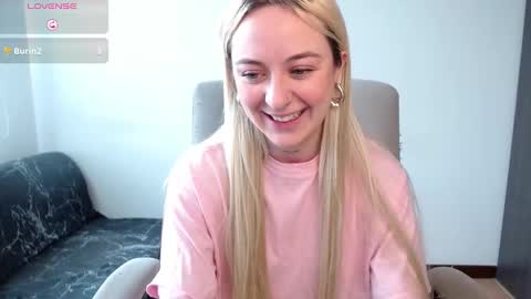 Snapshot of anttoniia chatting on January 8, 4:00 pm Antonia online show from January 8, 4:00 pm