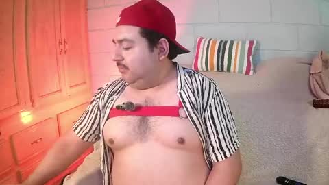Snapshot of anuarfox chatting on May 11, 4:40 am AnuarFox online show from May 11, 4:40 am
