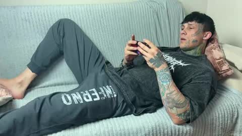 Tom online show from April 29, 10:08 am