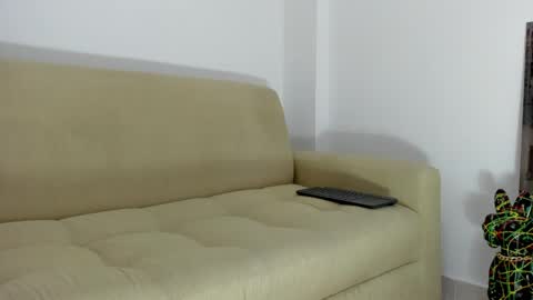 Snapshot of anubislogan chatting on April 10, 1:27 pm Anubislogan online show from April 10, 1:27 pm