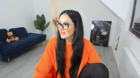 Anya online show from February 5, 5:45 am