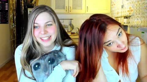 Snapshot of anya_seven chatting on January 19, 12:38 am Anya online show from January 19, 12:38 am