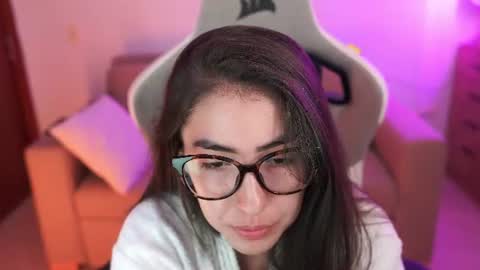 Snapshot of anyacute01 chatting on July 9, 11:20 pm anya online show from July 9, 11:20 pm