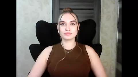 AnyaSmack online show from December 13, 10:37 pm