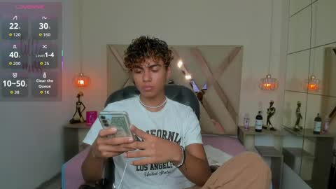 Snapshot of anyelotwink chatting on May 25, 8:59 pm anyelotwink online show from May 25, 8:59 pm