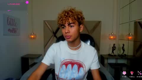 Snapshot of anyelotwink chatting on July 26, 4:09 am anyelotwink online show from July 26, 4:09 am