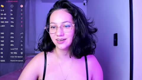 Snapshot of anyi_1 chatting on March 31, 2:46 am Anyi Orion and Pyxis online show from March 31, 2:46 am