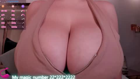 Anyi online show from April 30, 9:41 pm
