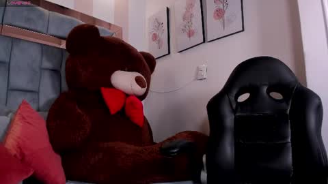 Snapshot of anyi_sweet_titss chatting on August 1, 2:27 pm Anyi online show from August 1, 2:27 pm