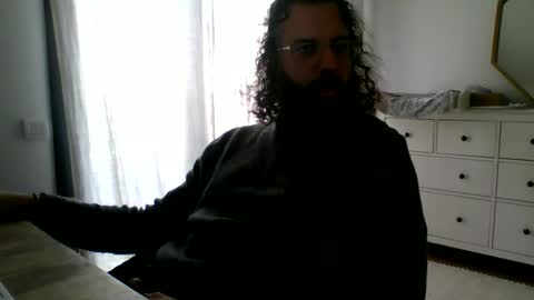 Snapshot of apc_3 chatting on December 16, 11:01 am apc_3 online show from December 16, 11:01 am