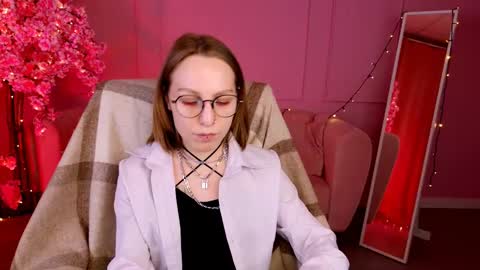 Snapshot of aphexqueen chatting on March 10, 3:20 pm APHEX QUEEN online show from March 10, 3:20 pm