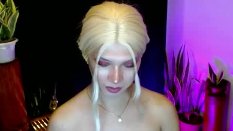 Roman Goddess online show from December 5, 7:38 pm