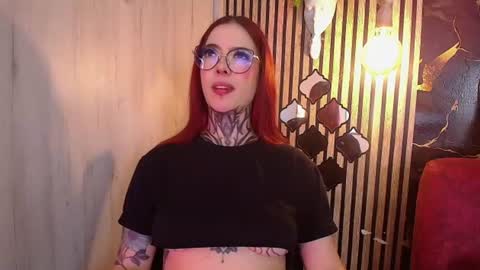 Snapshot of aphrodite__bloom chatting on July 23, 11:46 pm aphrodite__bloom online show from July 23, 11:46 pm