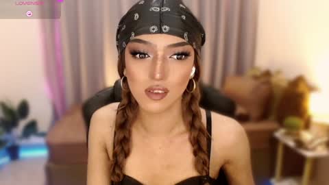 Snapshot of aphrodite_may chatting on June 12, 7:46 pm kathryn online show from June 12, 7:46 pm