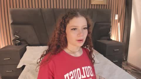 aphrodite online show from November 9, 9:13 pm