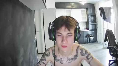 aplant_ online show from September 17, 1:13 pm