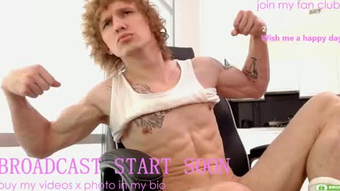 Snapshot of apollojam chatting on May 20, 12:17 am August BUY MY VIDEOS IN MY BIO. SALE 20 online show from May 20, 12:17 am