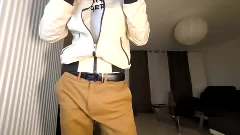 Snapshot of apollonfitx_69 chatting on January 22, 3:18 pm apollonfitx_69 online show from January 22, 3:18 pm