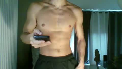 Snapshot of apollonfitx_69 chatting on March 10, 11:32 am apollonfitx_69 online show from March 10, 11:32 am