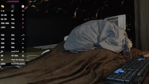 Snapshot of apolo01_ chatting on December 15, 11:09 pm Apolo online show from December 15, 11:09 pm