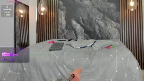 Snapshot of apolo_bianco_ chatting on June 12, 5:56 pm APOLO online show from June 12, 5:56 pm