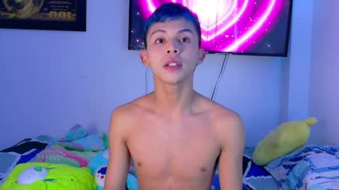 Snapshot of apolo_prince1 chatting on May 8, 5:02 am Apolo online show from May 8, 5:02 am