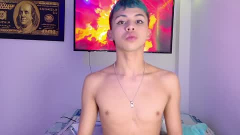 Snapshot of apolo_prince1 chatting on May 26, 1:56 am Apolo online show from May 26, 1:56 am