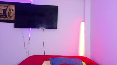 Snapshot of apolo_prince1 chatting on June 2, 1:40 am Apolo online show from June 2, 1:40 am