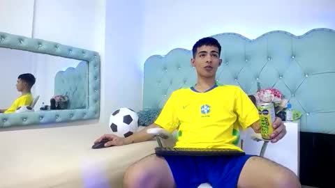 Apolo Richards online show from February 20, 7:36 pm