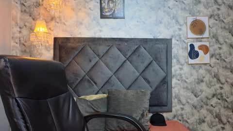 Apolo online show from November 25, 9:15 pm