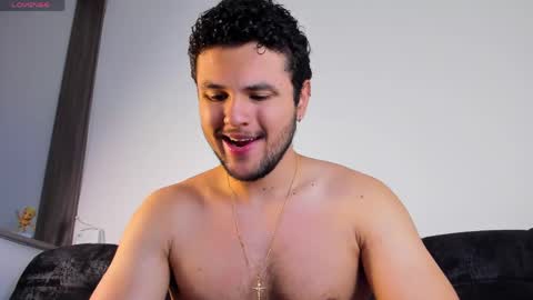 Snapshot of apoloklein_ chatting on May 12, 2:19 am Apolo Klein online show from May 12, 2:19 am