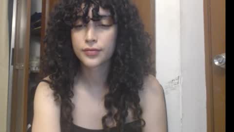 Snapshot of apolosbitch chatting on September 26, 2:48 am Nix online show from September 26, 2:48 am