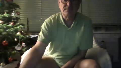 Snapshot of apony58 chatting on December 31, 8:34 pm Adam online show from December 31, 8:34 pm