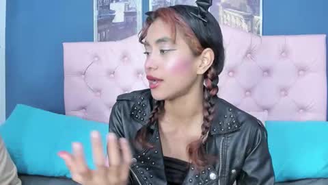 sofi y kevin online show from September 13, 2:11 am