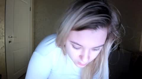 Snapshot of appleyummybuns chatting on November 11, 9:15 pm appleyummybuns online show from November 11, 9:15 pm