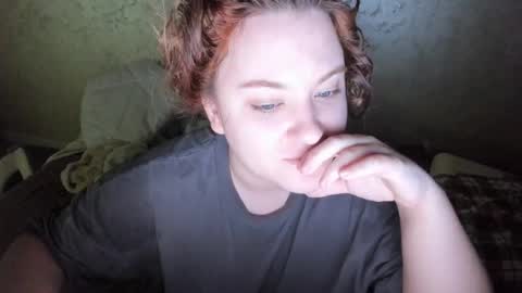 Snapshot of appleyummybuns chatting on February 23, 11:40 am appleyummybuns online show from February 23, 11:40 am