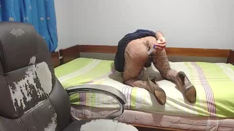 april1999350209 online show from February 11, 7:23 am