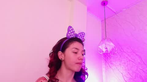 Snapshot of april_bennett chatting on October 16, 12:06 pm online show from October 16, 12:06 pm