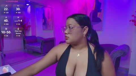 Snapshot of april_castro chatting on November 9, 3:49 am April online show from November 9, 3:49 am