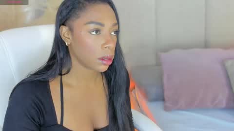 Snapshot of april_ebony18_ chatting on May 4, 10:33 am April online show from May 4, 10:33 am
