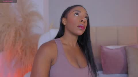 Snapshot of april_ebony18_ chatting on May 11, 10:54 am April online show from May 11, 10:54 am