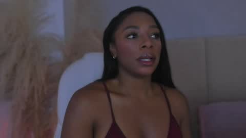 Snapshot of april_ebony18_ chatting on May 22, 10:54 am April online show from May 22, 10:54 am
