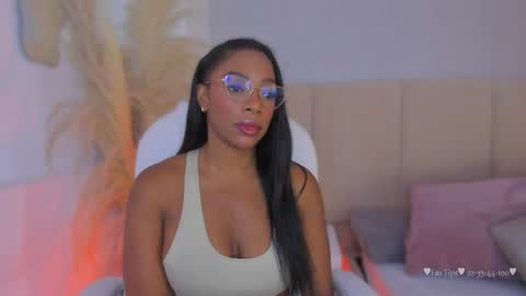 Snapshot of april_ebony18_ chatting on June 4, 10:54 am April online show from June 4, 10:54 am