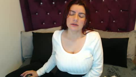 Snapshot of april_harrys chatting on September 21, 4:08 pm April online show from September 21, 4:08 pm