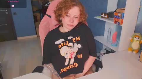 Snapshot of april_hentaigirl chatting on October 13, 12:27 pm    my special content  online show from October 13, 12:27 pm