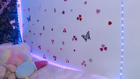 Snapshot of april_l6 chatting on September 14, 9:58 pm april_l6 online show from September 14, 9:58 pm