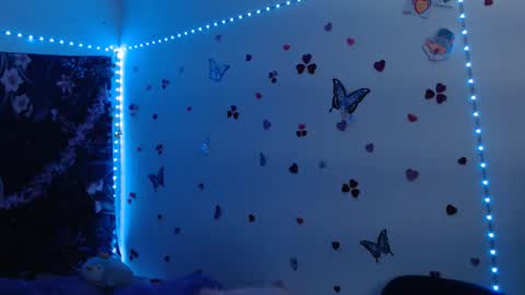 april_l6 online show from December 16, 7:30 pm