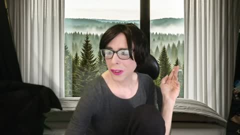 Snapshot of april_show_her chatting on December 3, 5:31 am April Strife online show from December 3, 5:31 am