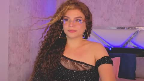 Snapshot of april_summer_ chatting on June 2, 9:17 pm Isabella online show from June 2, 9:17 pm